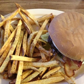 Burger Island - Guacamole Burger - Burgers Near Me - Irving, Texas Burger Island - Guacamole Burger - Burgers Near Me - Irving, Texas