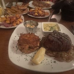 Randall's on the Orchard - Surf & Turf with Crab Cake