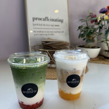 525 COFFEE CO. - Strawberry matcha tea latte, orange bianco - IG @bougiefoodieboi - Coffee & Tea Near Me - Fullerton, California