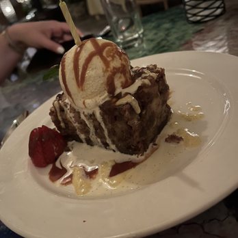 Geoffrey's Malibu - Bread pudding - Seafood Near Me - Malibu, California