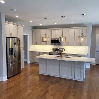 LA Stone & Kitchens - kitchen with stainless steel appliances - General Contractors Near Me - Brodheadsville, Pennsylvania LA Stone & Kitchens - kitchen with stainless steel appliances - General Contractors Near Me - Brodheadsville, Pennsylvania