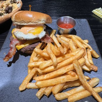 Road House - Burger - Salad Near Me - Petal, Mississippi