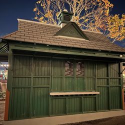 Exterior (night)
