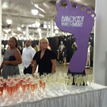 Goodwill Goes Glam - Welcome! - Used, Vintage & Consignment Near Me - Honolulu, Hawaii