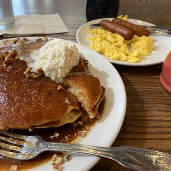 Another Broken Egg Cafe - American Near Me - Jacksonville, Florida