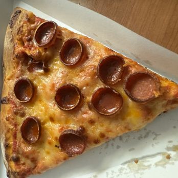 Wegmans Meals 2GO - Mediocre pizza - Pizza Near Me - Niagara Falls, New York Wegmans Meals 2GO - Mediocre pizza - Pizza Near Me - Niagara Falls, New York