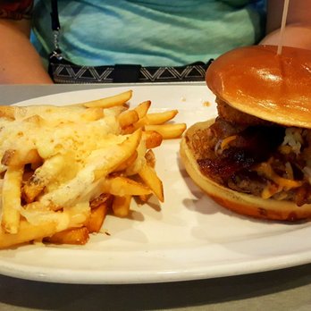 Wings and Rings - Ringer Burger w/ Garlic Parmesan Aoli Fries - Chicken Wings Near Me - Elizabethtown, Kentucky