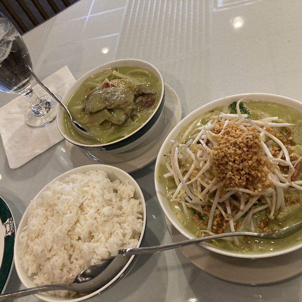 Angkor Restaurant - Green Curry Noodles (Veggie) and Green Curry Beef w/Rice . . . YUMMY!!! - Cambodian Near Me - Pittsburgh, Pennsylvania