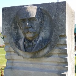 Bogart Park - Medallion of Gov. Claude Matthews by Henry Saunders (1898)
