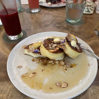 Flora - Pancakes - Breakfast & Brunch Near Me - Miami, Florida Flora - Pancakes - Breakfast & Brunch Near Me - Miami, Florida