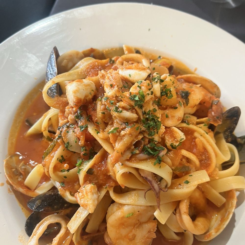 DRoccos Restaurant - Seafood dish - Italian Near Me - Occoquan, Virginia