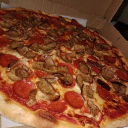 Sausage & Pepperoni Pizza Pie Sausage & Pepperoni Pizza Pie