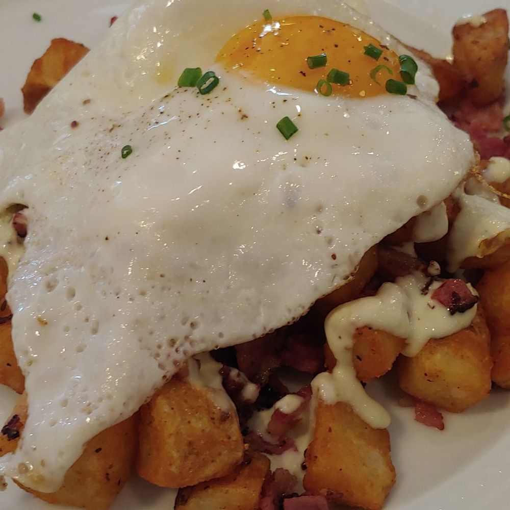 Artisan Eatery - Pastrami hash and fried egg - New American Near Me - Fort Myers, Florida