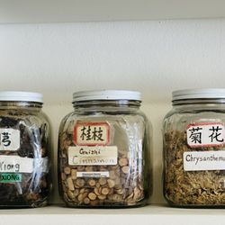 Gen Min Acupuncture & Herb Center - Chuan Xiong, Gai Zhi and Chrysanthemum