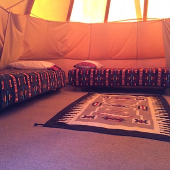 Monument Valley Tipi Village - Tipi interior - Bed & Breakfast Near Me - Monument Valley, Utah Monument Valley Tipi Village - Tipi interior - Bed & Breakfast Near Me - Monument Valley, Utah