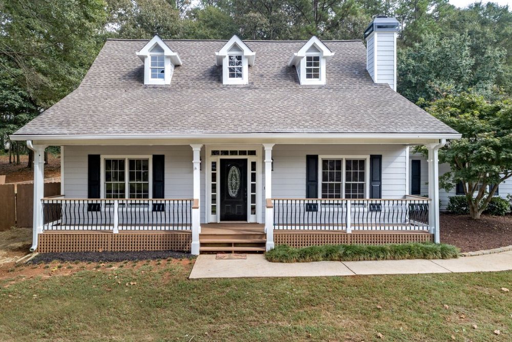 Slide of B&W Roofing & Gutters