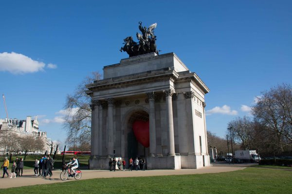 Wellington Arch by null