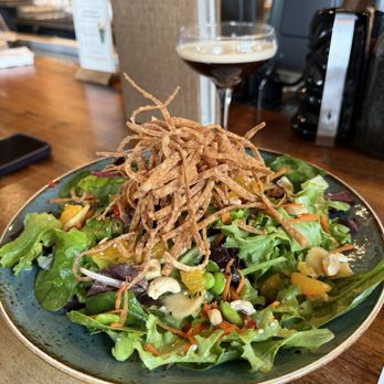 Wilfred's Lounge - Hawaiian Near Me - Napa, California