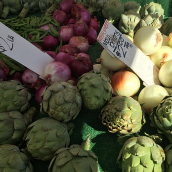 Temecula Farmer's Market - Vegetables at Temecula Valley Farmer's Market in February 2015. Photo credit: Scott LaFleur - Farmers Market Near Me - Temecula, California Temecula Farmer's Market - Vegetables at Temecula Valley Farmer's Market in February 2015. Photo credit: Scott LaFleur - Farmers Market Near Me - Temecula, California