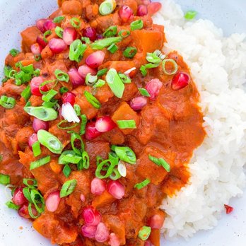 The Charles - Vegan tikka masala - American Near Me - Wethersfield, Connecticut