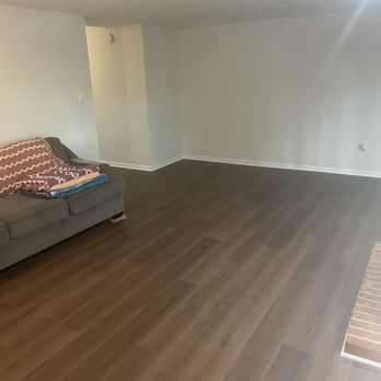 Carpetland - After - vinyl planks installed - Carpeting Near Me - Falls Church, Virginia