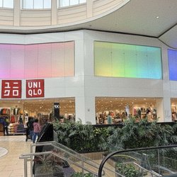 Uniqlo
