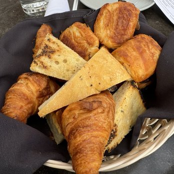 Urban Press Winery & Restaurant - Bread - Wine Bars Near Me - Burbank, California Urban Press Winery & Restaurant - Bread - Wine Bars Near Me - Burbank, California