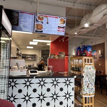 Aroma Italia - Pizza Near Me - Honolulu, Hawaii