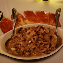 The Bull Pen - Sautéed mushrooms