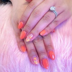 Gee Nail & Spa