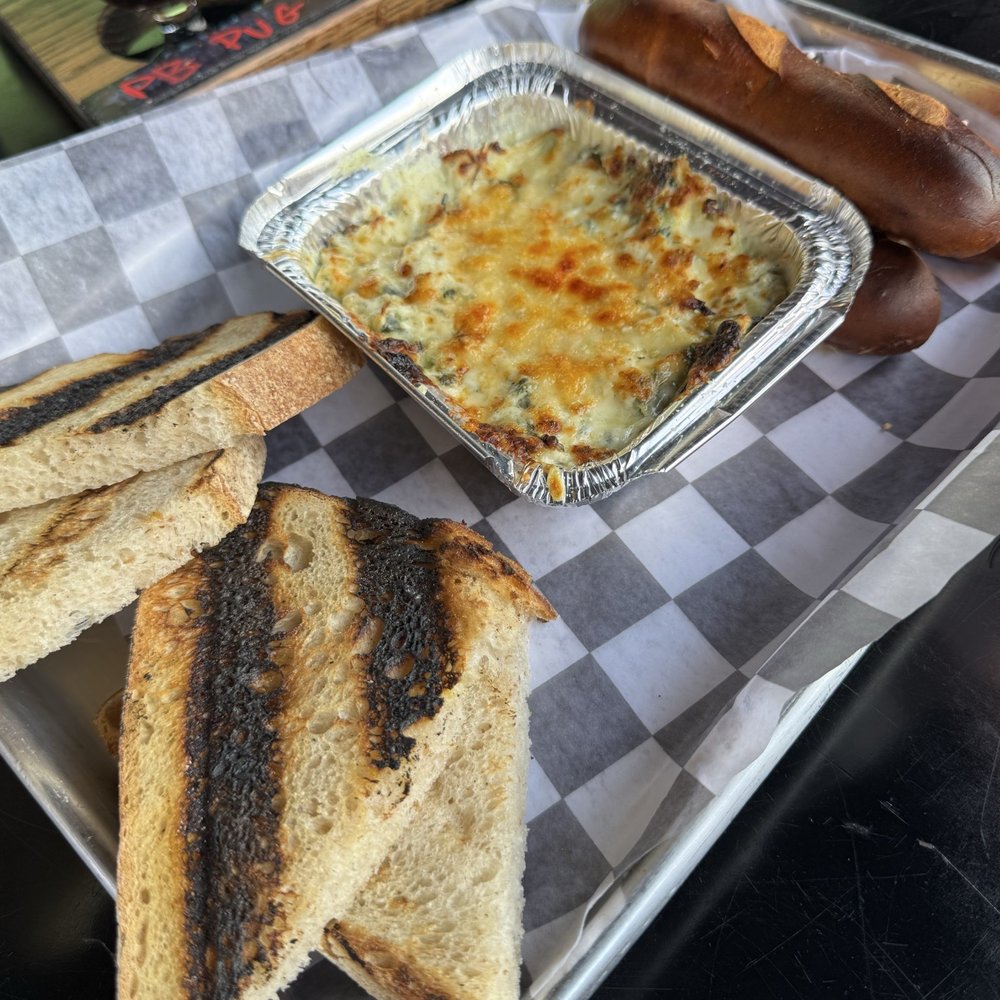Maplewood Public House - Hot Spinach and Artichoke Dip - Breweries Near Me - Glen Ellyn, Illinois