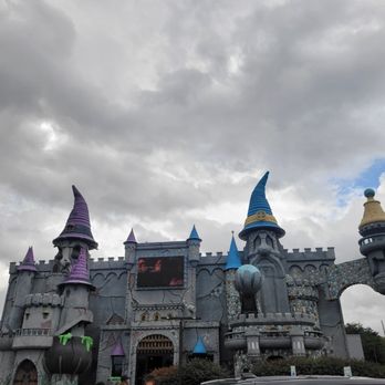 Hollywood Wax Museum - Gloomy day, Castle of Chaos - Museums Near Me - Pigeon Forge, Tennessee