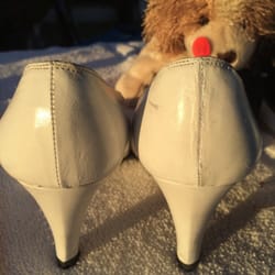 La Palma Shoe Repair - Compare the back of the right heel to the left heel