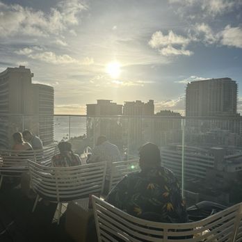 SKY Waikiki - Seafood Near Me - Honolulu, Hawaii