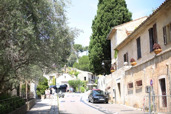 La Colombe d'Or Hotel and Restaurant by null