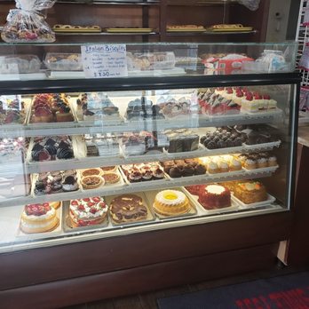 Cuccio's Bakery - Bakeries Near Me - Brooklyn, New York