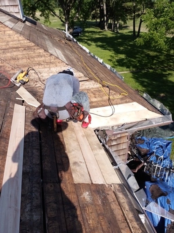 Slide of Axion Multi Services