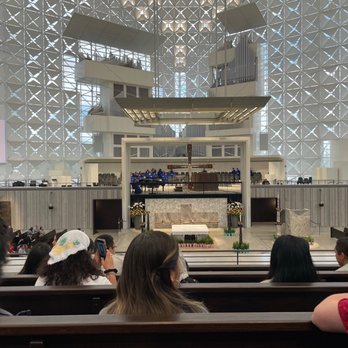 Christ Cathedral - Churches Near Me - Garden Grove, California