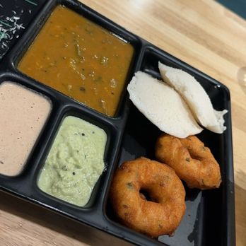 ID Cafe - Combo idli and vada - Indian Near Me - Pleasanton, California ID Cafe - Combo idli and vada - Indian Near Me - Pleasanton, California