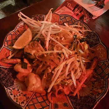 Soothr - Shrimp pad thai - Thai Near Me - New York, New York Soothr - Shrimp pad thai - Thai Near Me - New York, New York