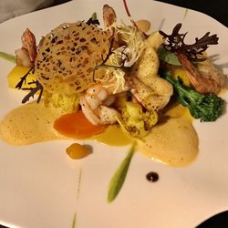 Mealtin'Potes - Shrimp with polenta and curry sauce:sooo good!