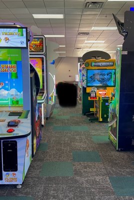 Chuck E. Cheese by null