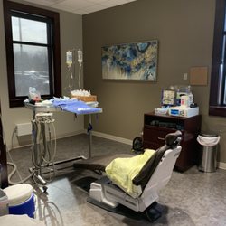 Christopher H Brown, BS Dent, DDS - 1 of 3 Surgical Suites