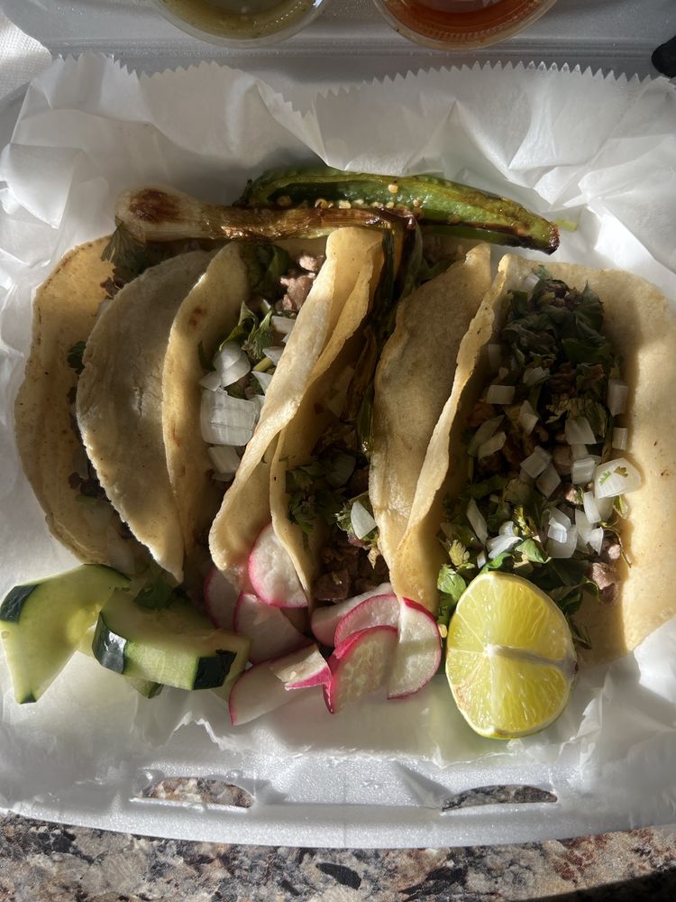 La Taqueria Del Pueblo