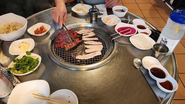 moon bbq by null