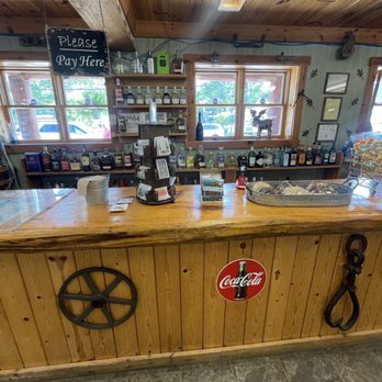 Bear Paw Pizza - Pizza Near Me - Glen Arbor, Michigan Bear Paw Pizza - Pizza Near Me - Glen Arbor, Michigan