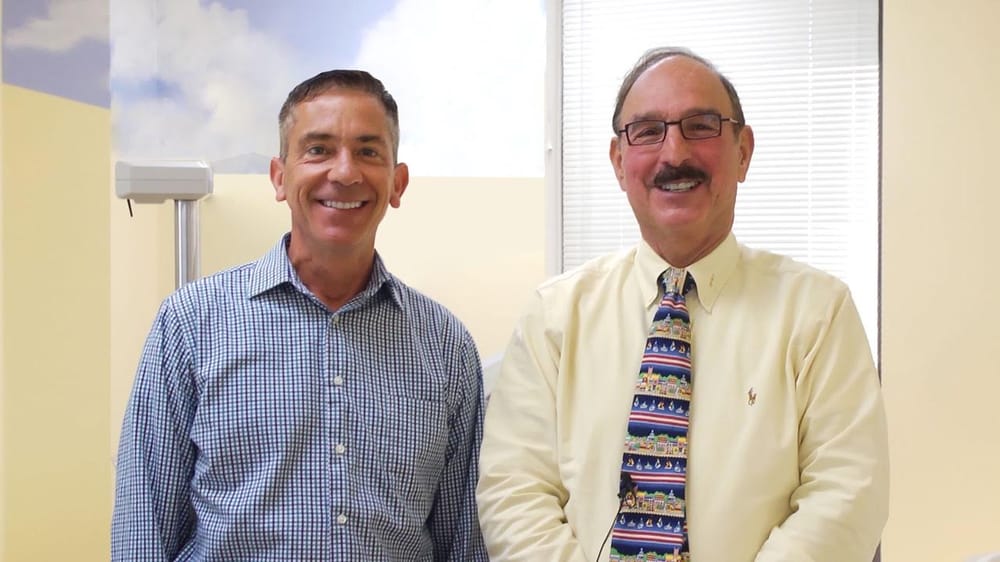 DRS. MACKLER, SIUREK & ASSOCIATES Updated September 2024 10 Photos