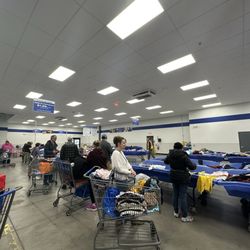 Goodwill Outlet Center - Middletown - Bins room