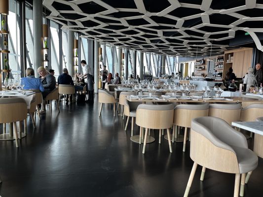 Le 7 Restaurant by null