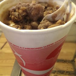 Elizabeth & Ziggy's Snowballs and Shaved Ice